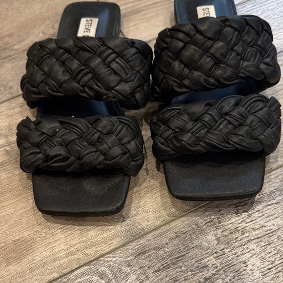 Steve Madden Black Quilted Slide Sandals - Picture 5 of 8